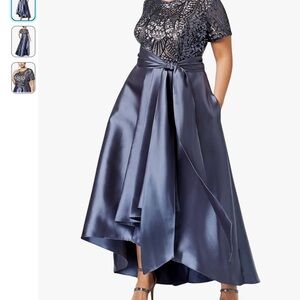 R&M Richards
Women's Plus
Size 16W